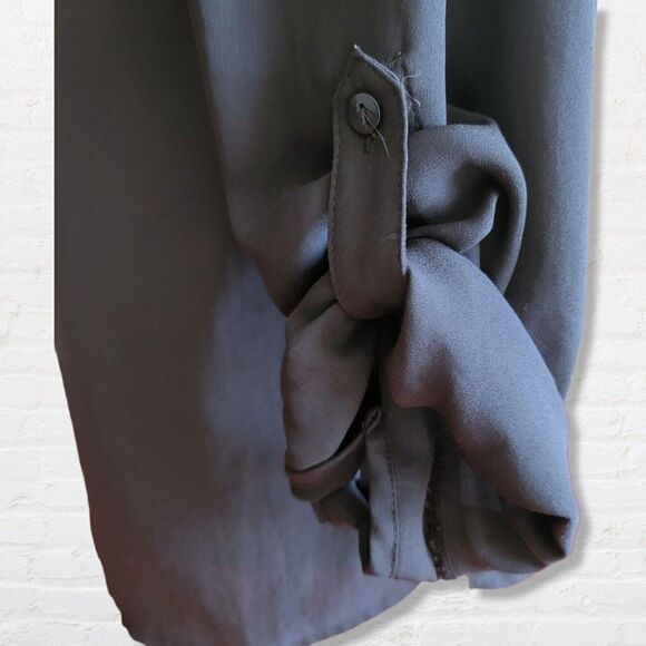 Divided H&M Black Blouse Lightweight Button Up Roll Tab Sleeve Size 2 - Picture 6 of 11